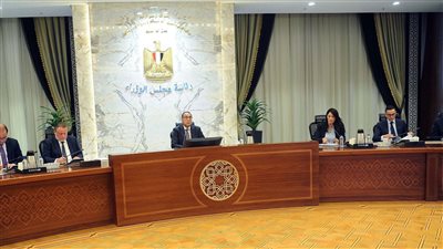 رئيس الوزراء يترأس اجتماع لجنة الدين الخارجي وتنظيم الاقتراض