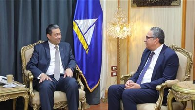 محافظ دمياط يبحث مع المدير التنفيذي لهيئة فولبرايت تعزيز التعاون المشترك