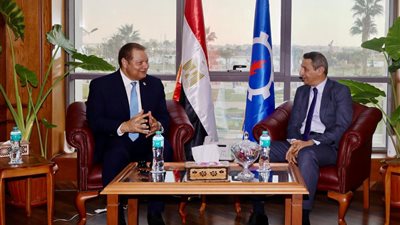 رئيس الرقابة الصحية يشيد بأداء مجمع السويس الطبي ومركز اليوسف للأشعة 