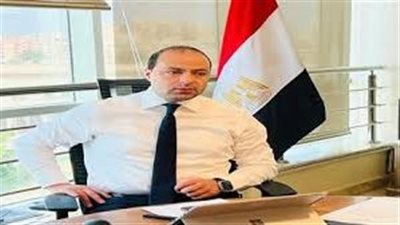 رئيس إقليم القناة يجري جولة مرورية مفاجئة بمجمع شفاء بورسعيد