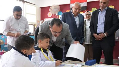 رئيس الوزراء ووزير التعليم يفتتحان المدرسة الرسمية الدولية IPS بالوادي الجديد (صور)