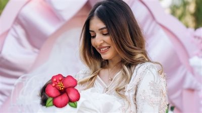 ميار الغيطي ترزق بمولودتها الأولى.. ونجوم الفن يهنئوها