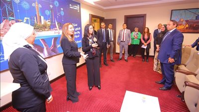 نائب وزير الاتصالات تستعرض استراتيجية الدولة للتطوير المؤسسي الرقمي 