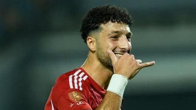 حنفي: لا غنى عن وسام أبو علي بتشكيل الأهلي.. وجراديشار لاعب متحرك