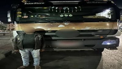 ضبط قائد سيارة نقل بعد انتشار فيديو لسيره عكس الإتجاه في دمياط