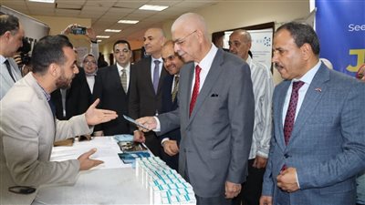 رئيس جامعة المنوفية يفتتح ملتقي التوظيف الثالث لكلية الصيدلة أعرف التفاصيل 