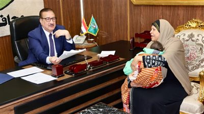 محافظ المنوفية يبحث شكاوي المواطنين ويتخذ إجراءات عاجلة 
