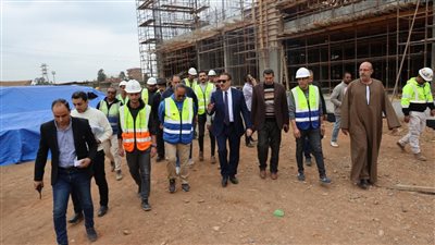 باستثمارات مليار و300 مليون جنيه.. محافظ المنوفية يتفقد الأعمال الإنشائية بمستشفى الشهداء الجديدة