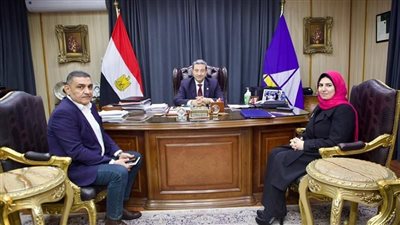 الشهابي يناقش رفع كفاءة البنية التحتية ودعم وتوطين الصناعة بدمياط الجديدة