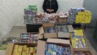 ضبط عامل بحوزته 2 مليون قطعة ألعاب نارية في الفيوم 