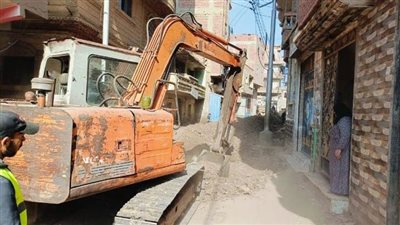متابعة مكثفة من محافظ الغربية لأعمال رصف شوارع قرية «شبراملس» بزفتي