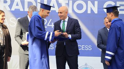 وزيرا «التعليم» و«البترول» يشهدان تخريج الدفعة الأولى من مدرسة «ظهر للتكنولوجيا التطبيقية» 