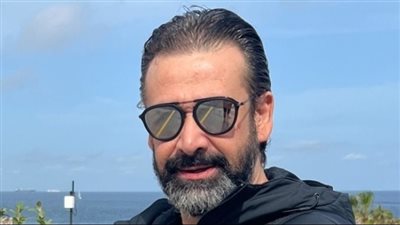كريم عبد العزيز يكشف موعد عرض فيلم 
