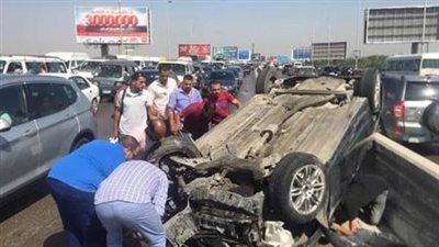 مصرع شخص وإصابة 11 آخرين فى حادث انقلاب مينى باص بالشرقية