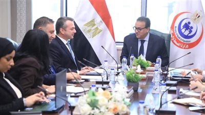 وزير الصحة يستقبل رئيس مجلس إدارة شركة 