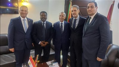 رئيس الأكاديمية العربية يزور السفارة المصرية ببورسودان لتعزيز العلاقات الثنائية