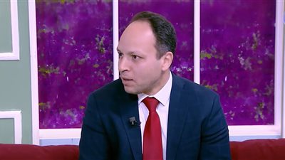 استشاري التغذية العلاجية يحذر من تناول السكر بكميات كبيرة.. اعرف التفاصيل