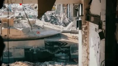 القسام تنشر صورة دبابة بعد تفجيرها في مخيم جباليا