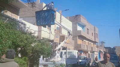 رفع 85 طن تراكمات صلبة في حملة نظافة شمال الأقصر (صور)