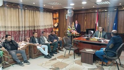 اجتماع موسع يناقش الاستعدادات للاختبارات الإلكترونية بتعليم دمياط