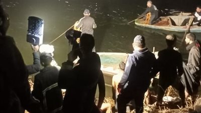 بالصور.. سقوط ميكروباص بجميع ركابه في مياه ترعة الإبراهيمية بأسيوط