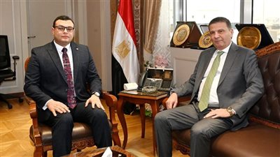 أبرزها تحديث الأحوزة العمرانية.. وزيرا الزراعة والإسكان يبحثان عددا من الملفات المشتركة 