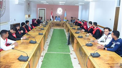 رئيس جامعة سوهاج لاتحاد الطلاب: كونوا على قدر المسؤولية الموكلة إليكم من زملائكم