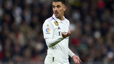 تقرير إسباني.. تحول مفاجئ في موقف سيبايوس من الرحيل عن ريال مدريد