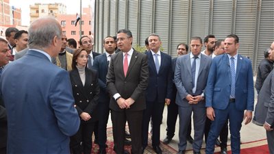 وزير التموين ومحافظ البحيرة يتفقدا صومعة دمنهور