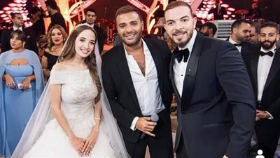رامي صبري يهنئ نجل عمرو الليثي وابنة تامر أمين على زواجهما.. صور