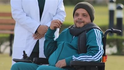 الصور الأولى لـ«محمد هنيدي» من مسلسل «شهادة معاملة أطفال»