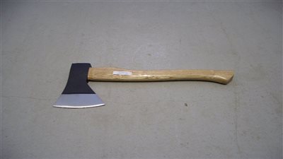 شاب يمزق جسد شقيقته بـ«بلطة» في سوهاج والأب يكشف السبب