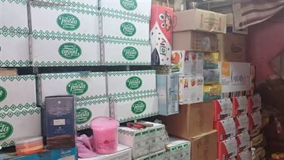 «تموين الأقصر» تحرر 110 مخالفات تموينية لأغذية مجهولة المصدر (صور)