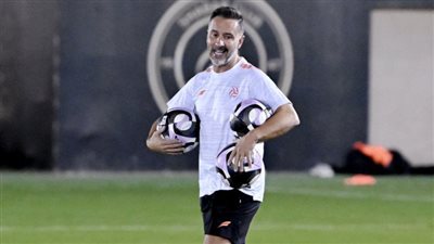 الشباب السعودي يفسخ تعاقده مع مدربه فيتور بيريرا