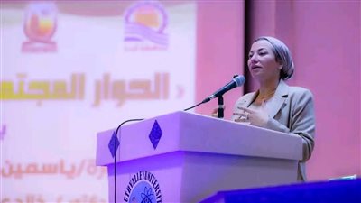 وزيرة البيئة: نحرص على فتح حوار بناء بين الوزارة وجميع أطياف المجتمع