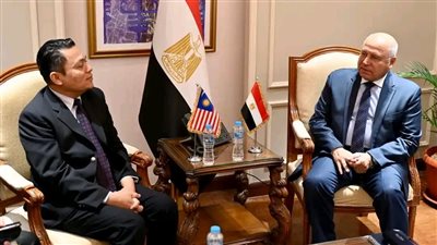 وزير الصناعة يستقبل سفير دولة ماليزيا لبحث سبل تعزيز التعاون بين البلدين