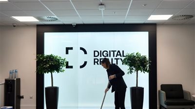 هذه الدولة تسعى لتطوير الذكاء الاصطناعي وتعاني من انقطاع التيار الكهربائي