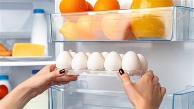 أين يمكن تخزين البيض في الثلاجة؟