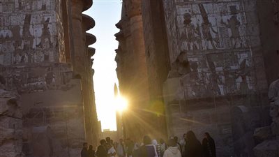 تعامد الشمس على قدس الأقداس بمعابد الكرنك في الأقصر (صور)