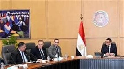 ننشر تفاصيل لقاء رئيس مدينة دمياط الجديدة مع وزير الإسكان