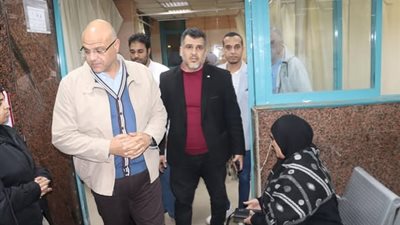 بالصور.. محافظ القليوبية يجري جولة بمستشفيات شبرا الخيمة وبنها