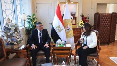 بالتفاصيل.. وزيرة التنمية المحلية تتابع مع محافظ الجيزة أعمال «حياة كريمة»
