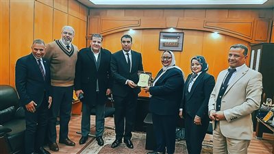 بالصور.. نائب محافظ الأقصر يعقد اجتماعًا لبحث توصيات مؤتمر الشباب 