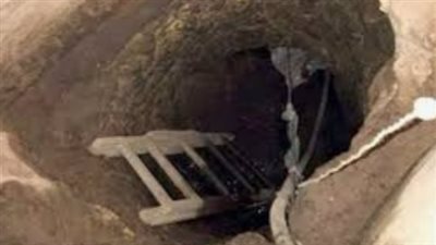 تفاصيل دفن شخصين في حفرة أثناء التنقيب عن الآثار بالواحات 