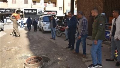 رئيس «مياه الأقصر» يتابع أعمال توصيل خطوط المياه بمراكز المحافظة (صور)