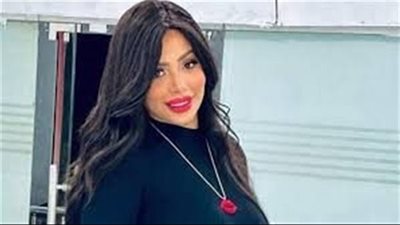 قرار من النيابة العامة بشأن الراقصة «وعد» المتهمة بالتحريض على الفجور بالعجوز