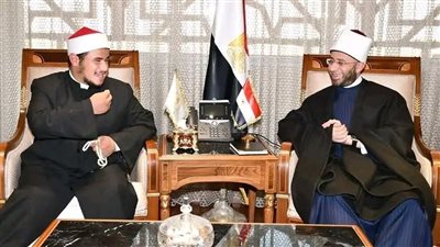 قدم له دعما قيمته 20 ألف جنيه.. وزير الأوقاف يتكفل بعلاج صاحب تريند القطة 