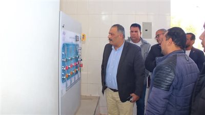 رئيس «مياه الأقصر» يتفقد سير العمل محطة الصرف الصحى بمركز أرمنت (صور)