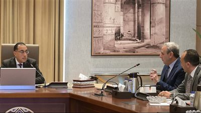 رئيس الوزراء يتابع مع محافظ الغربية الموقف التنفيذي لبعض المشروعات التنموية والخدمية 