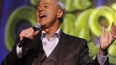  وفاة عازف الجيتار الأمريكي أوزموند عن عمر يناهز 73 عامًا